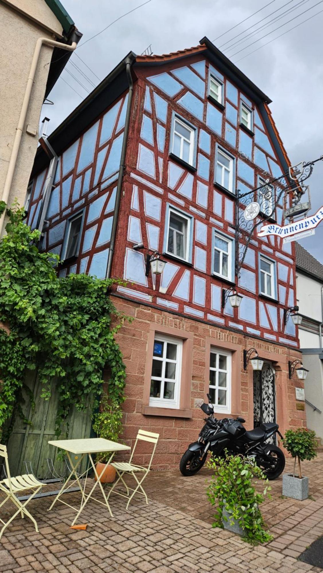 Brunnenputzer Pension Restaurant Kulsheim Exterior foto